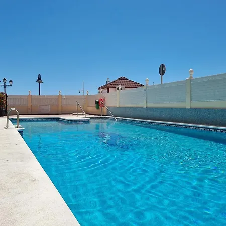 Апартаменты Tinoko In La Carihuela