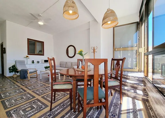 Apartamento Tinoko In La Carihuela *