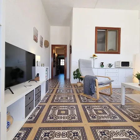 Tinoko In La Carihuela Apartment *