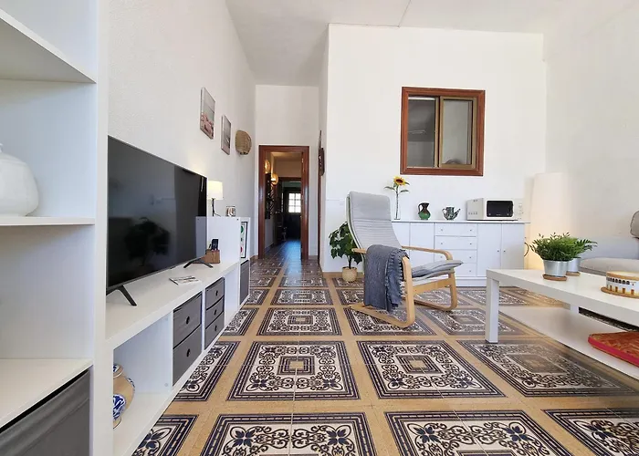 Tinoko In La Carihuela Apartment *