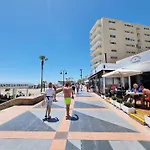 Tinoko In La Carihuela *