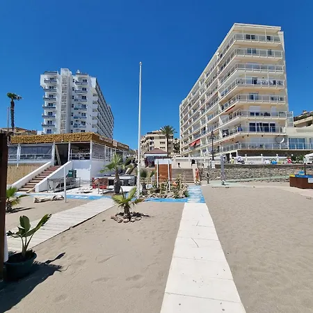 Daire Tinoko In La Carihuela Torremolinos